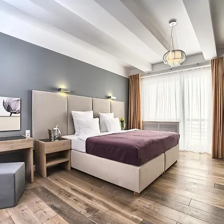 Exclusive 2 Bedroom Old Town - 2 Baths, Balcony And View - By